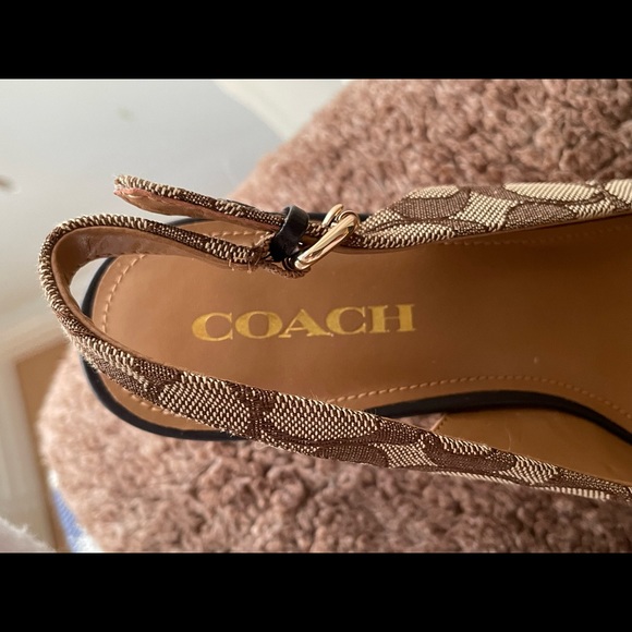COACH women’s 8.5 wedges. - Picture 8 of 8